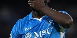 九游体育官方网站-意媒：卢卡库不会接受手术，将通过保守康复治疗方案进行恢复