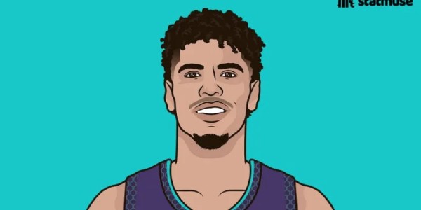 三球本赛季场均20.4分7.8助1.2断，队内得分、助攻和抢断王