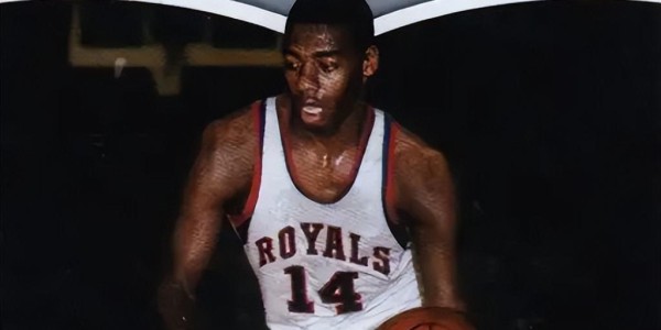 连续3年场均30+有多难？NBA仅8人做到，2人连续7年场均30+